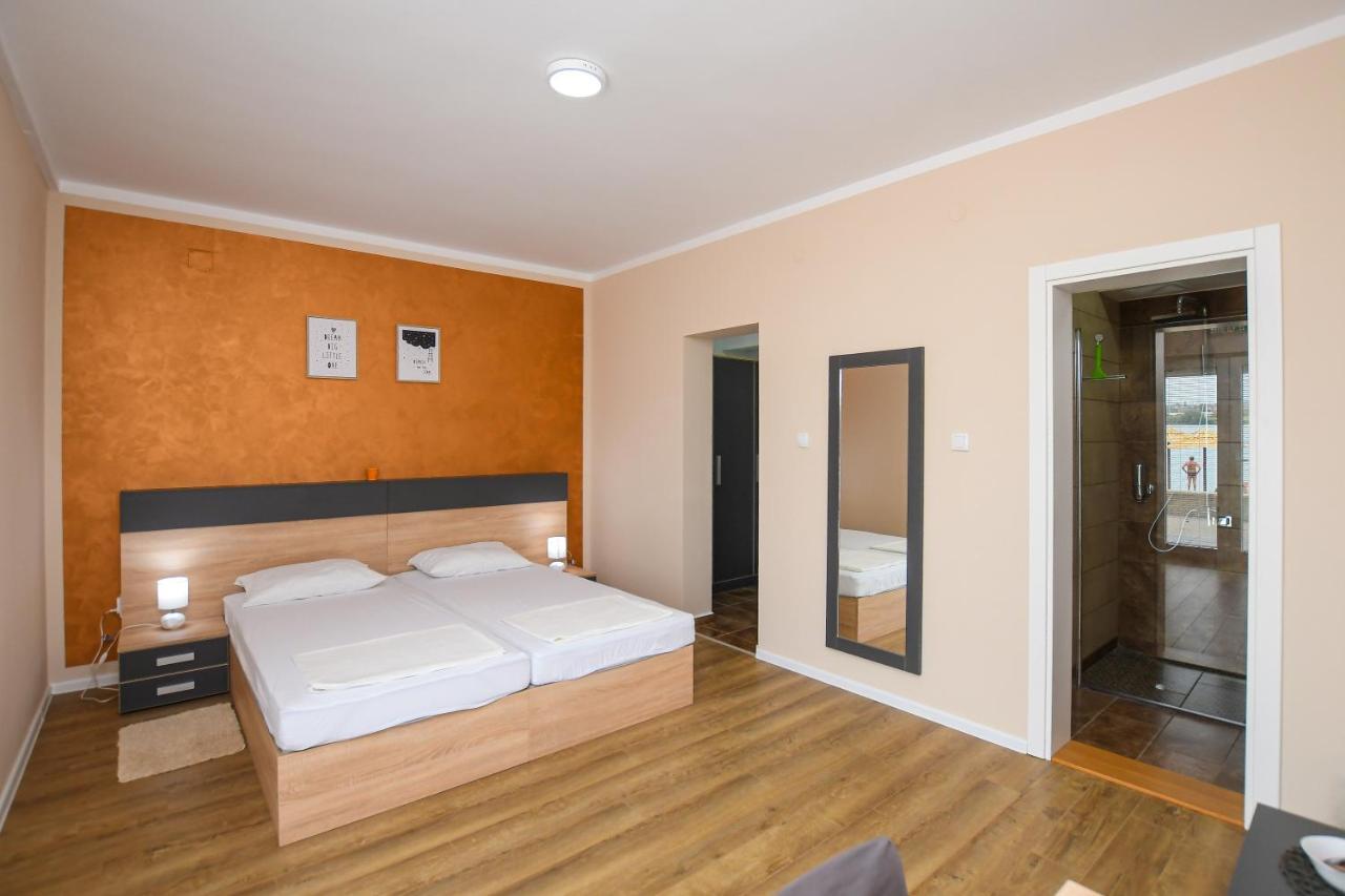 Danubiana Apartments 5 Kladovo Dış mekan fotoğraf